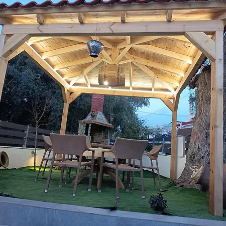 Amela House Nyaraló